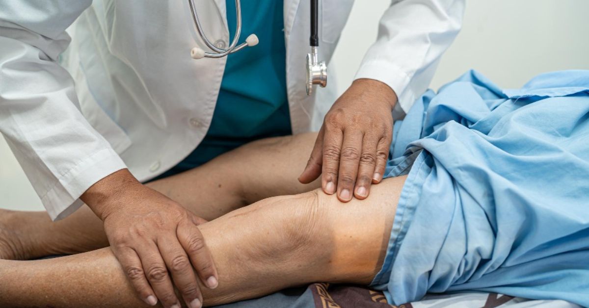 knee replacement surgeon in indore